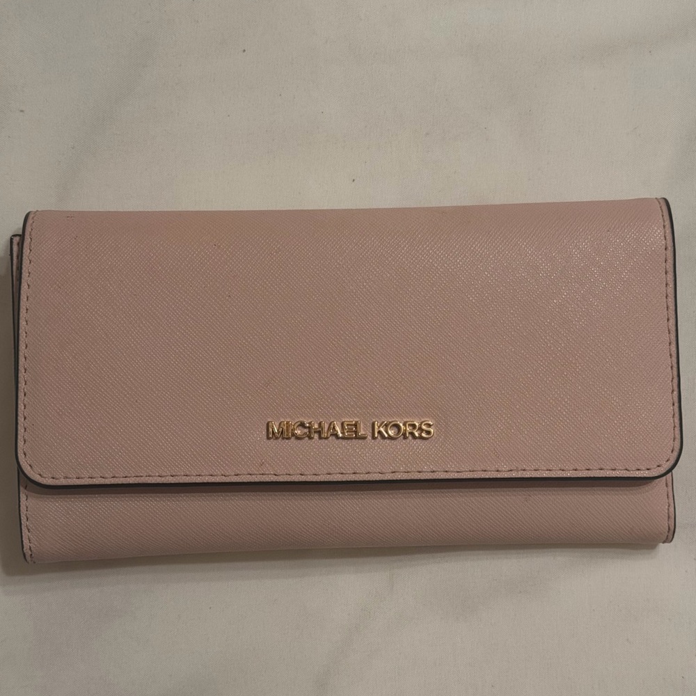 Michael Kors Blush Pink Wallet 🩷👛
